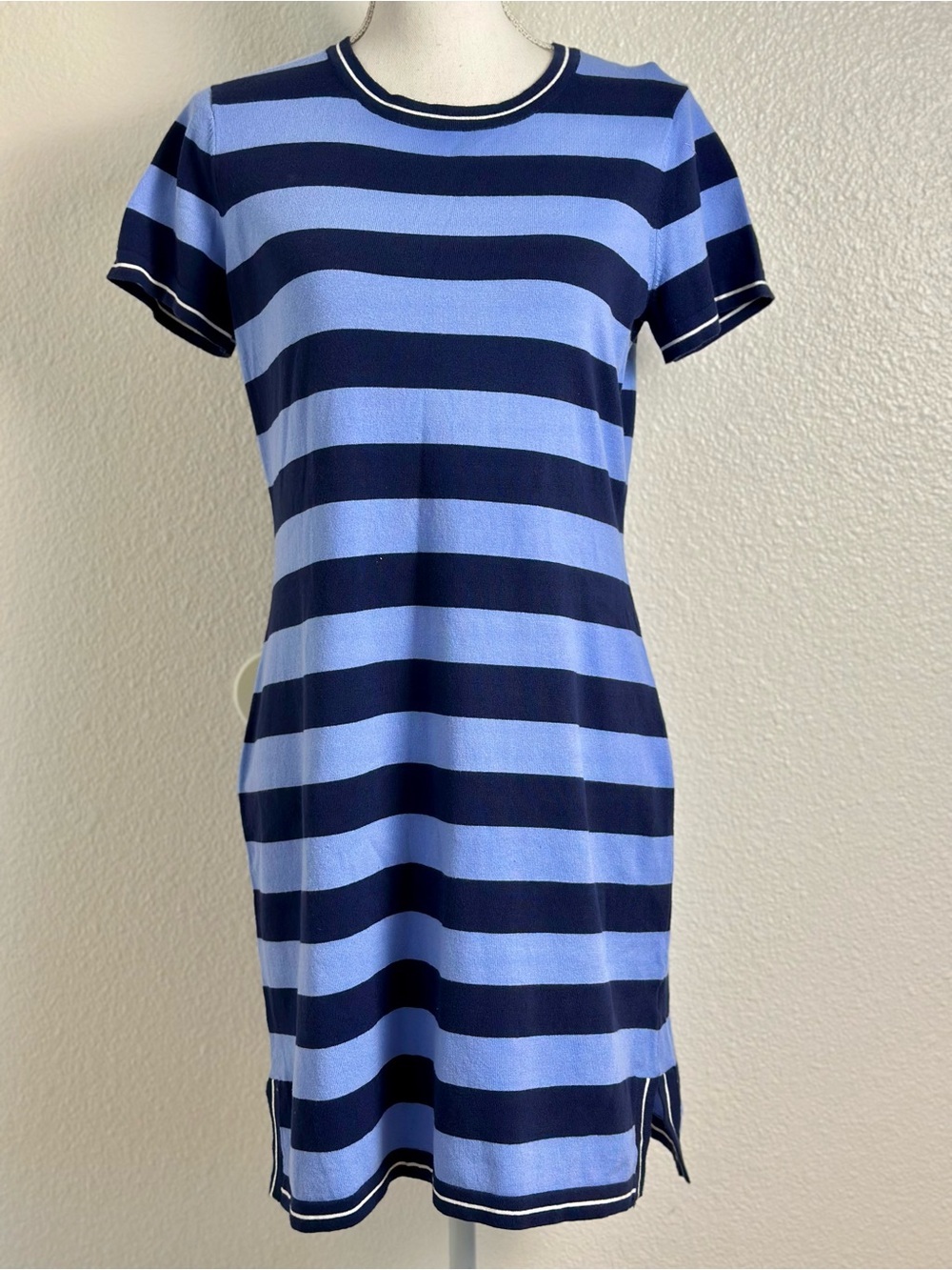STS Sail to Sable Hydrangea Navy Striped Dress Size Medium